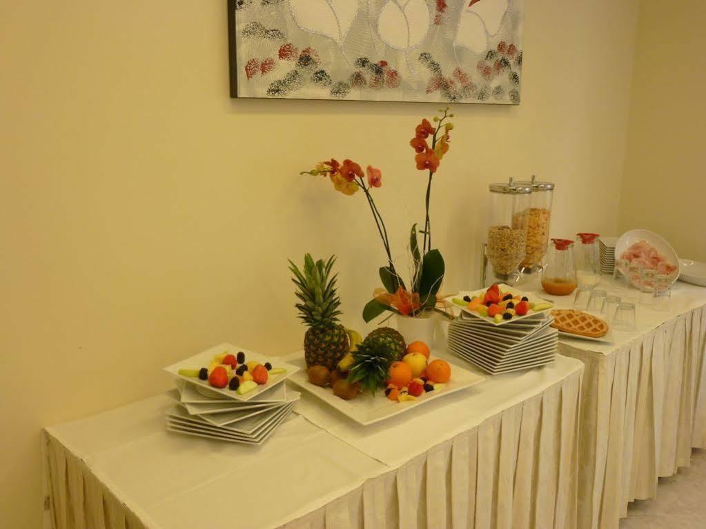Hotel Marina Bay Rimini Esterno foto