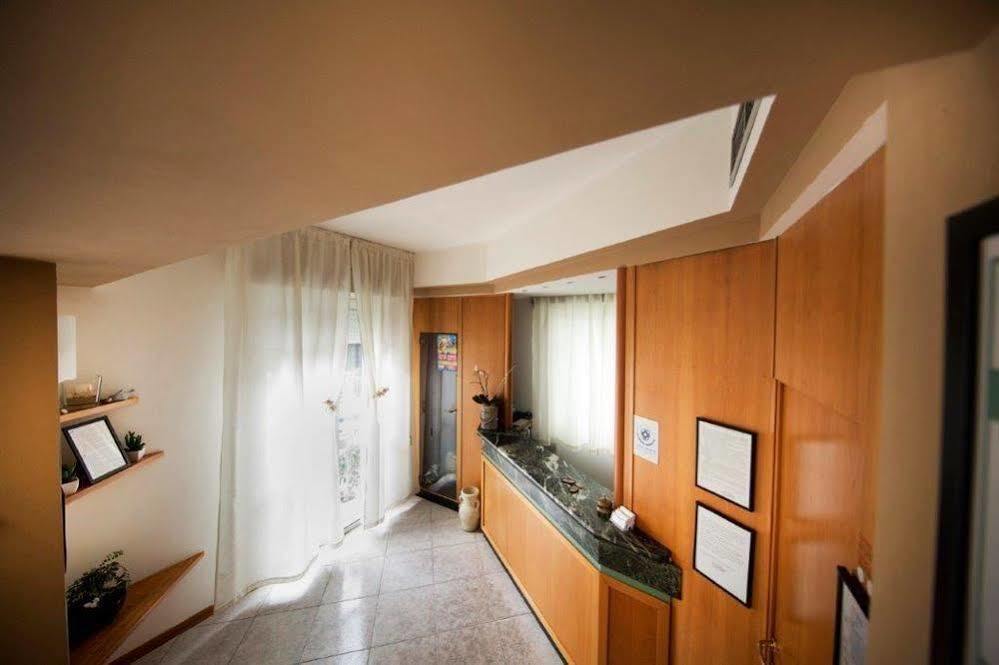 Hotel Marina Bay Rimini Esterno foto